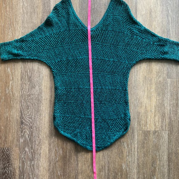 Express Black and Sea Green Crochet Size M Top - Picture 8 of 9